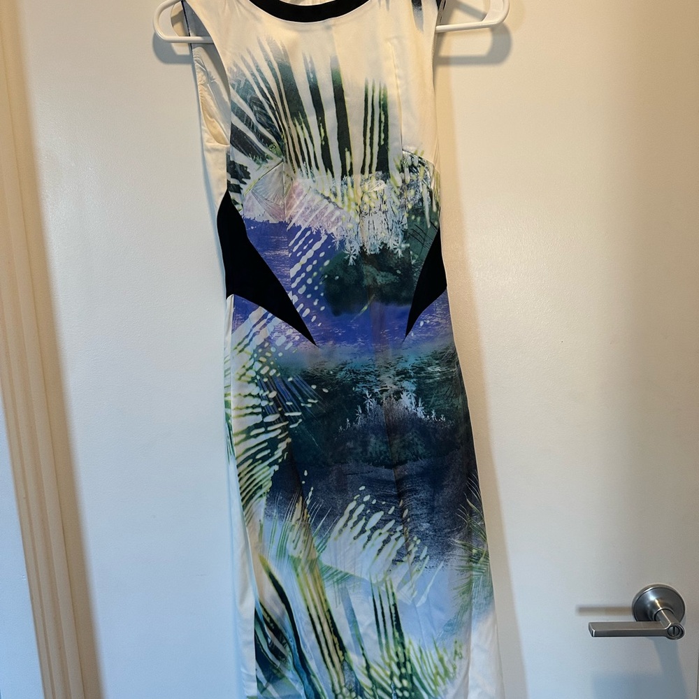 Tropical Print Sleeveless Dress